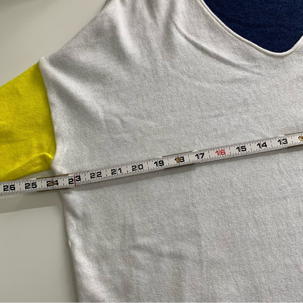 Colorblock Crew Neck Sweater - Picture 6 of 10